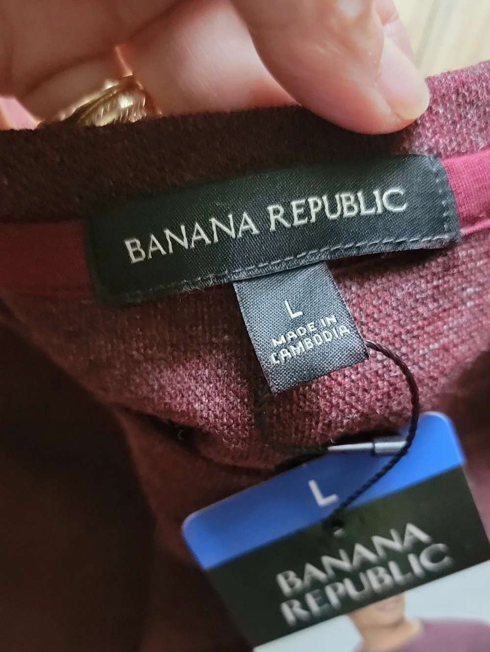 Banana Republic New With Tags Crewneck Sweatshirt in Deep Plum